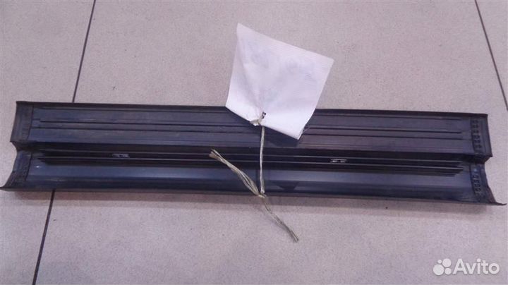 Накладка порога (внутренняя) задняя правая Merced