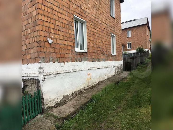 3-к. квартира, 53 м², 1/2 эт.