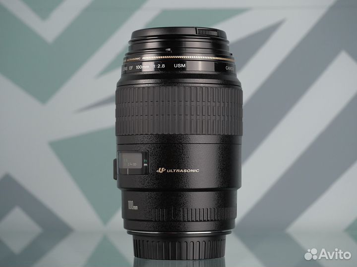 Canon EF 100mm f/2.8 Macro USM