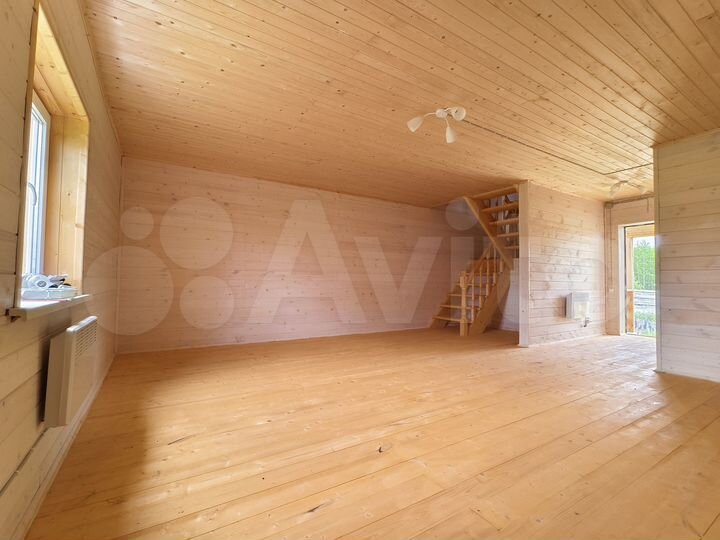 Дом 95 м² на участке 5 сот.