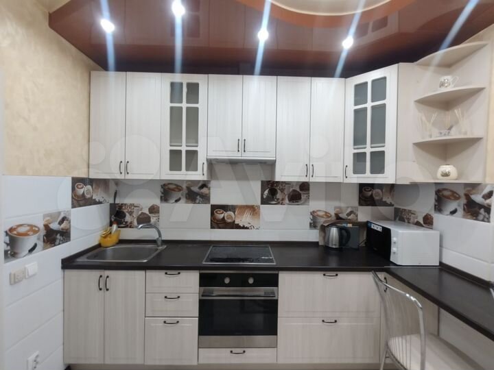 2-к. квартира, 45 м², 10/22 эт.