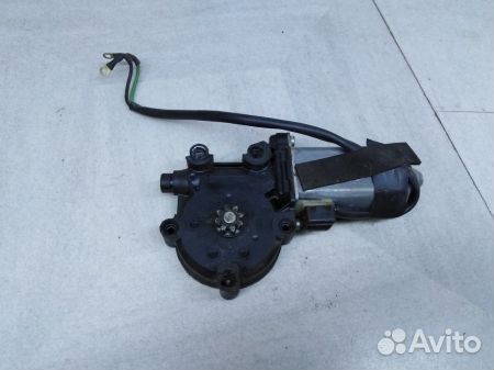 Моторчик переднего правого стеклоподъемника