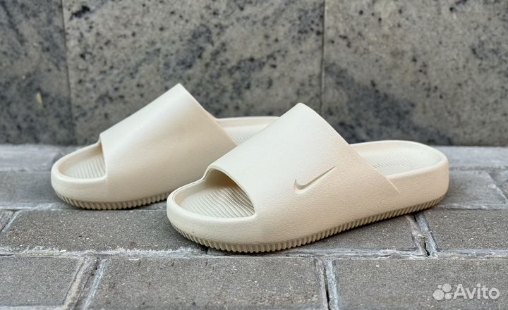 Nike Calm Slide