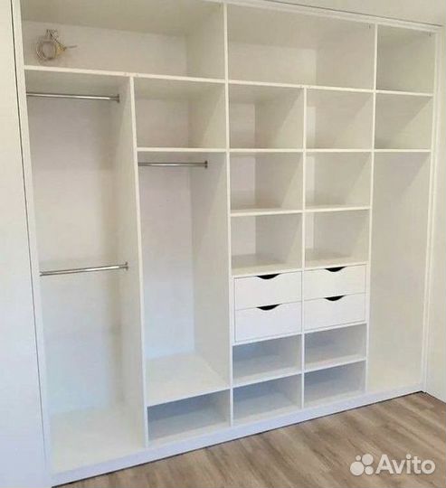 Шкаф распашной в стиле IKEA