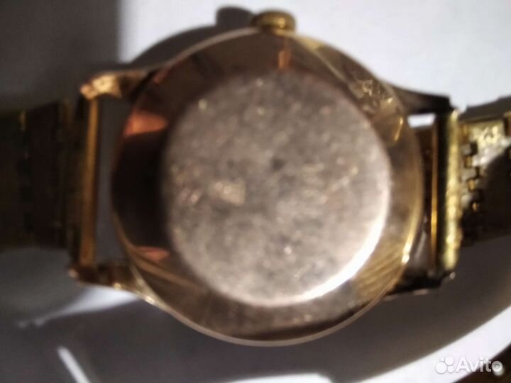 Золотые часы Москва