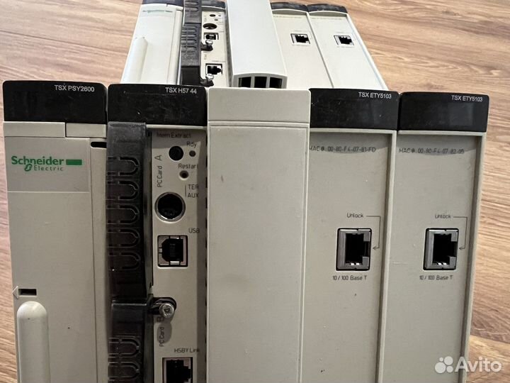 Контроллер Modicon premium Schneider Electric