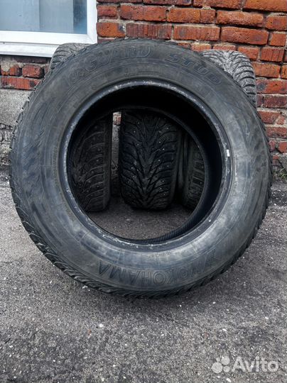 Yokohama Ice Guard Stud IG55 235/65 R17 108