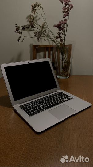 Apple MacBook Air 13'' Mid 2012