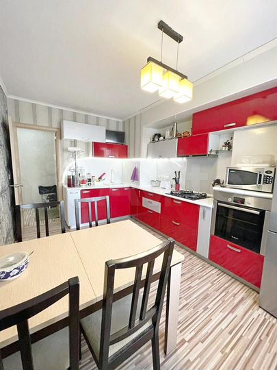 3-к. квартира, 62,8 м², 1/10 эт.