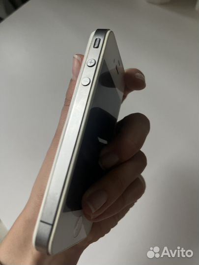 iPhone 4S, 32 ГБ