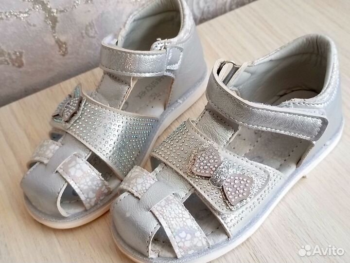 Сандалии для девочки 26 размер