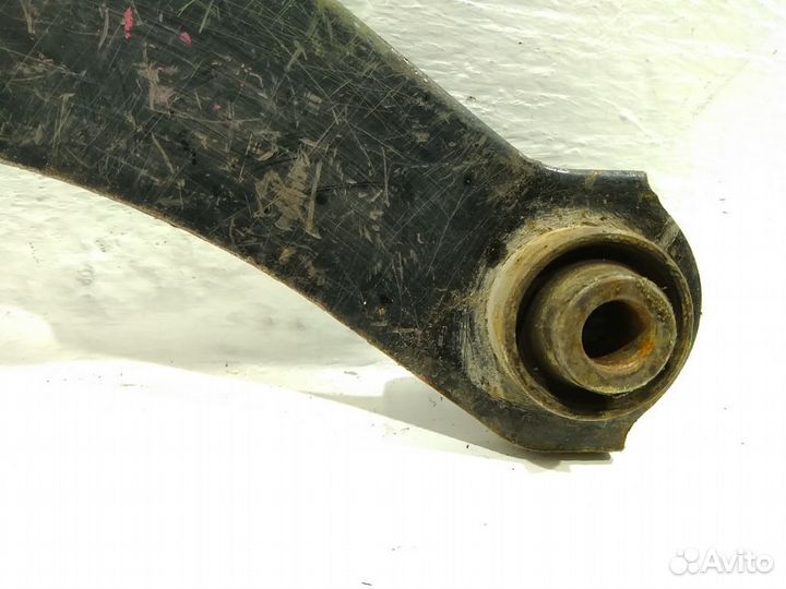 Рычаг задний поперечный верхний