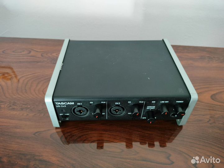 Звуковая карта Tascam US 2x2, требует ремонта