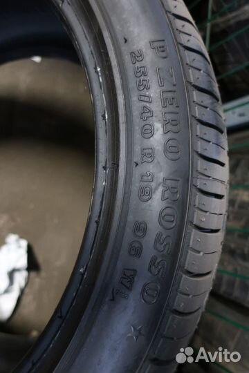 Pirelli P Zero Rosso 255/40 R19 96W