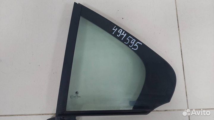 Стекло двери задней левой форточка Skoda Rapid 201