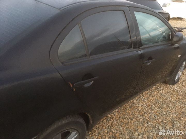 Задняя правая дверь Mitsubishi Lancer 10