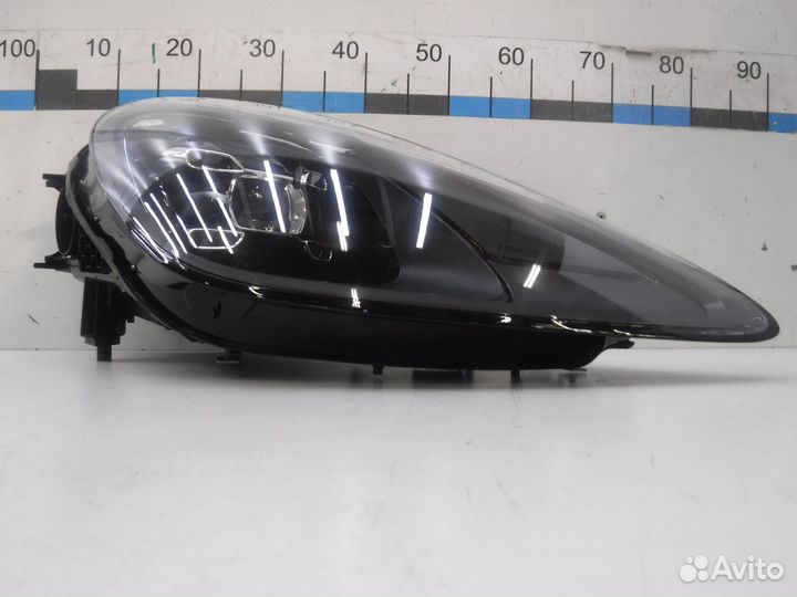 Б/У Б/У Фара правая 9Y0941040T porsche