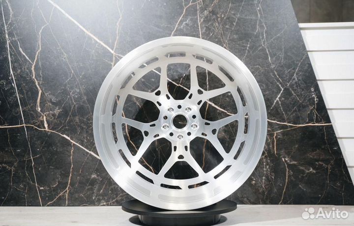 Кованые диски R22