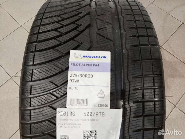 Michelin Pilot Alpin PA4 245/35 R20 и 275/30 R20