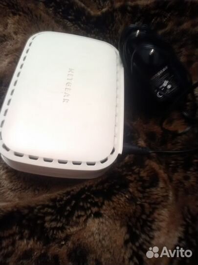 Wifi роутер Netgear WNR612v2