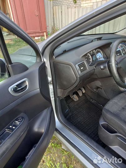 Peugeot 307, 2004