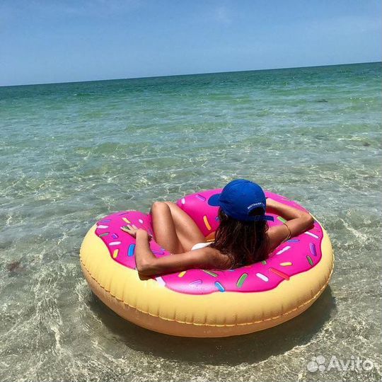 Надувной круг пончик 90см