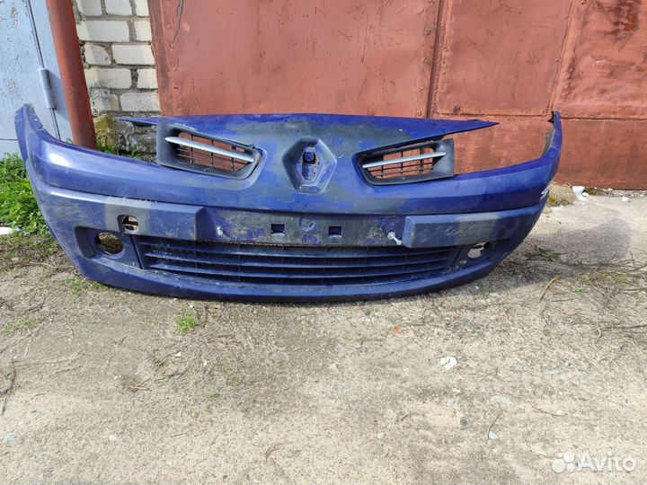 Продам бампера на Рено Меган 2