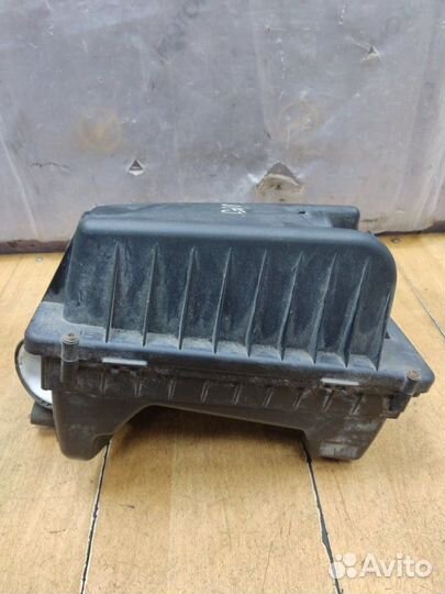 Корпус воздушного фильтра Opel Astra H Z14XEP