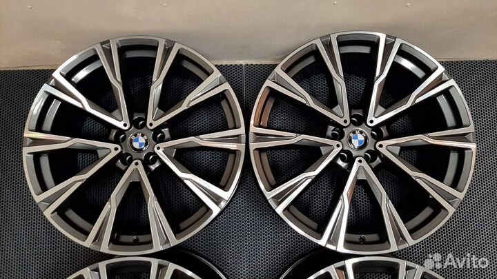 Оригинальные диски BMW X7 G07 R22 758 стиль 4шт