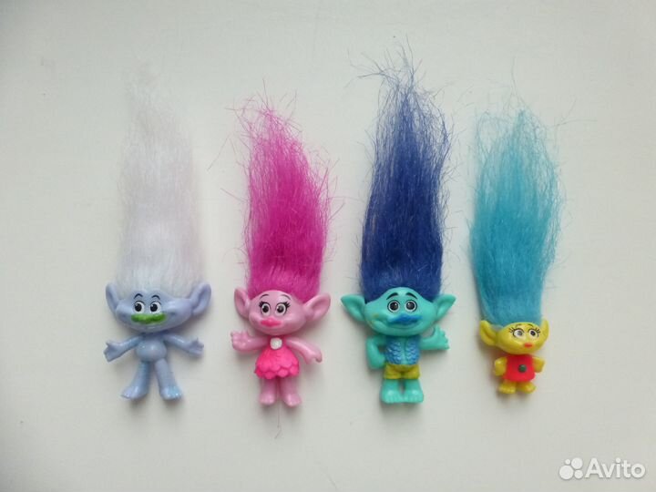 Игрушки для девочки из киндера, журналов и др