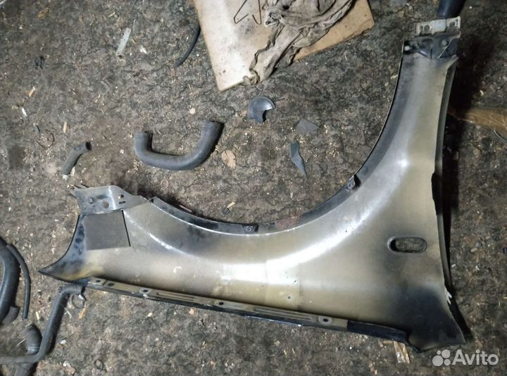 Крыло переднее левое пассат б-5+