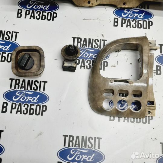 Накладка торпедо Ford Transit 1994-2000 1068314