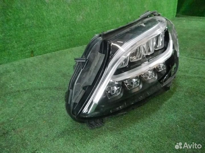 Фара левая Mercedes-Benz C-Class