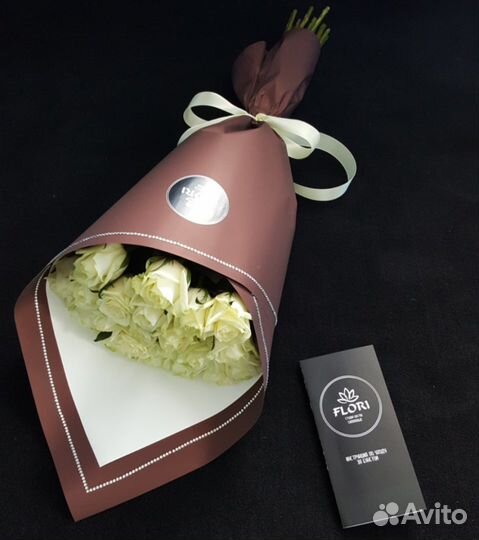 23 розы в вип оформлении Лакшери