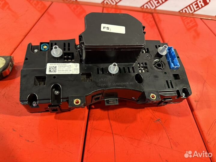 Porsche macan щиток, панель приборная передний