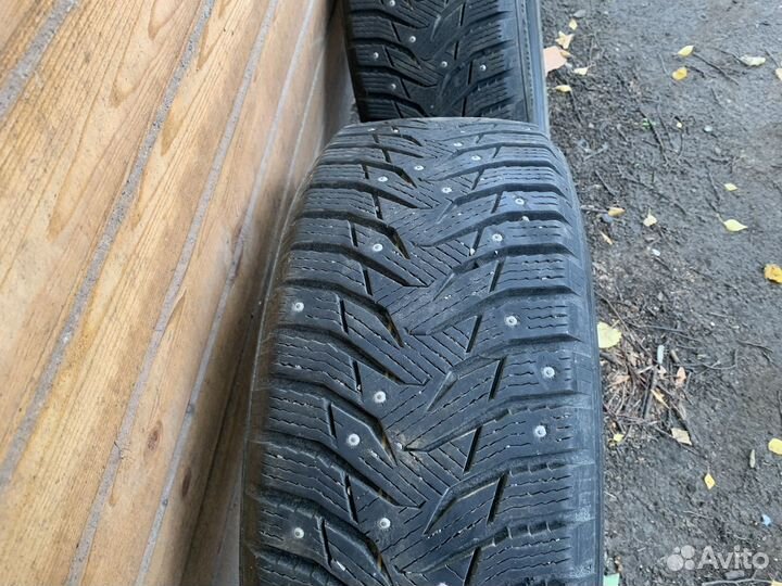 Зимня резина kumho 205 50 r17