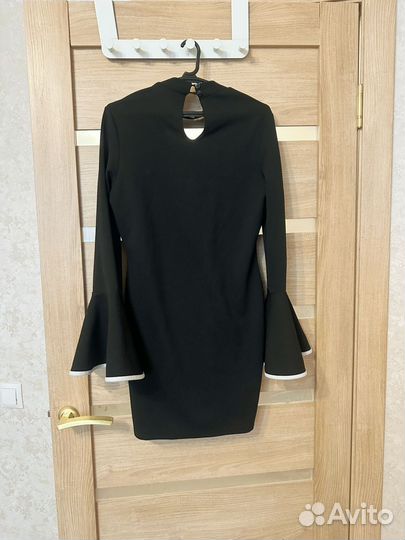 Элегантное черное платье