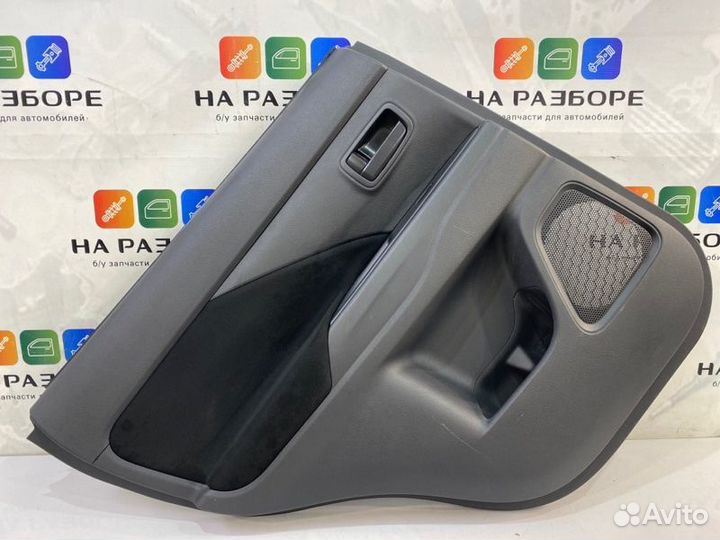 Обшивка двери задняя левая Mitsubishi Outlander