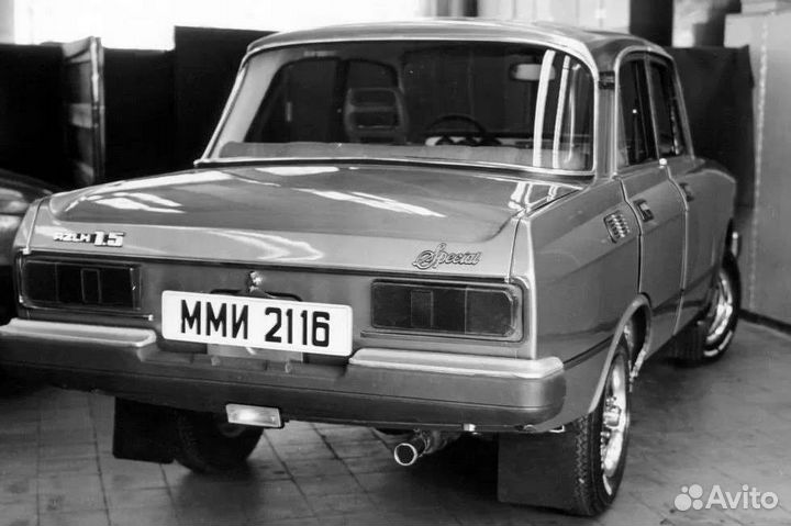 Стекло ветровое заднее. Москвич 2140