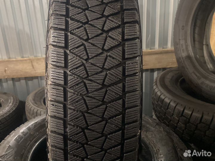 Bridgestone Blizzak DM-V2 175/80 R16