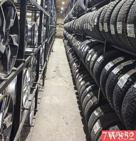 Yokohama Geolandar G033 215/70 R16 97N