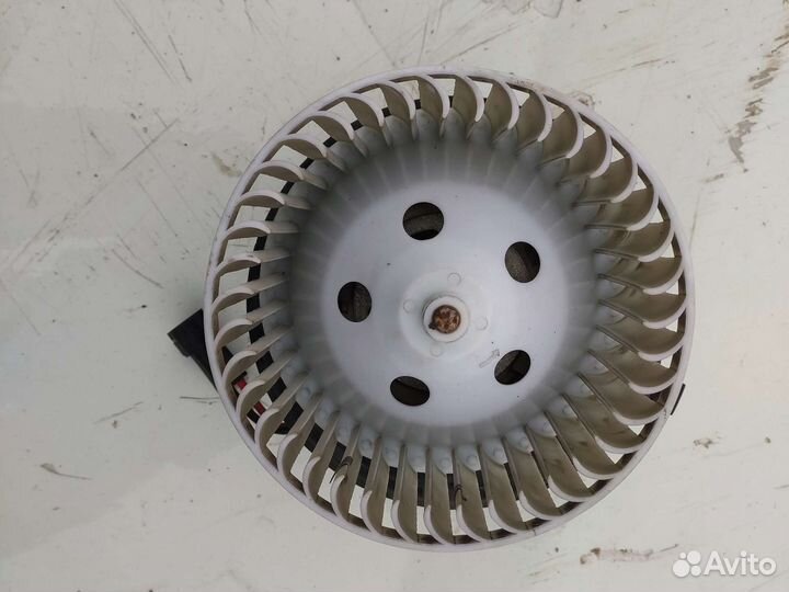 Моторчик печки Рено лагуна 2