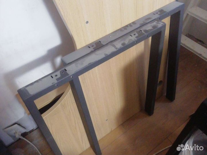 Угловой письменный стол