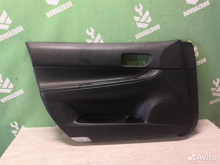Обшивка двери комплект Мазда 6