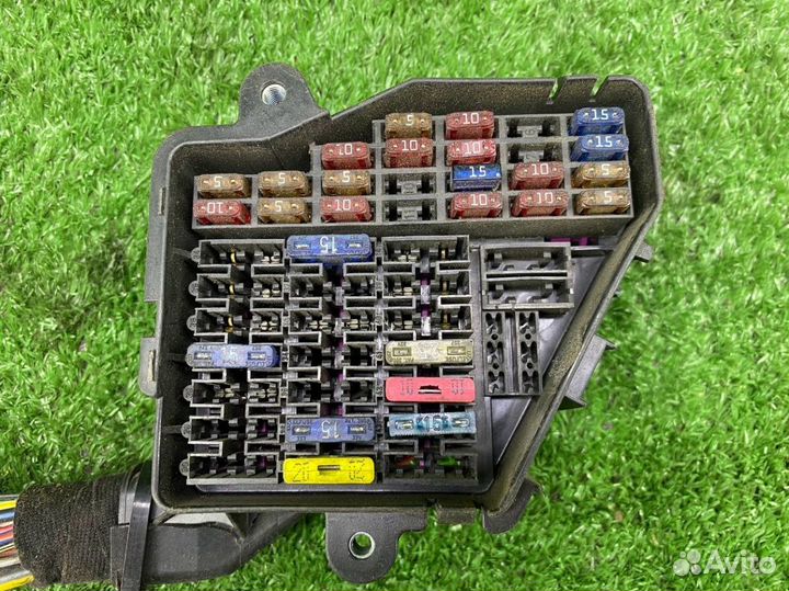 Блок предохранителей VAG 5164