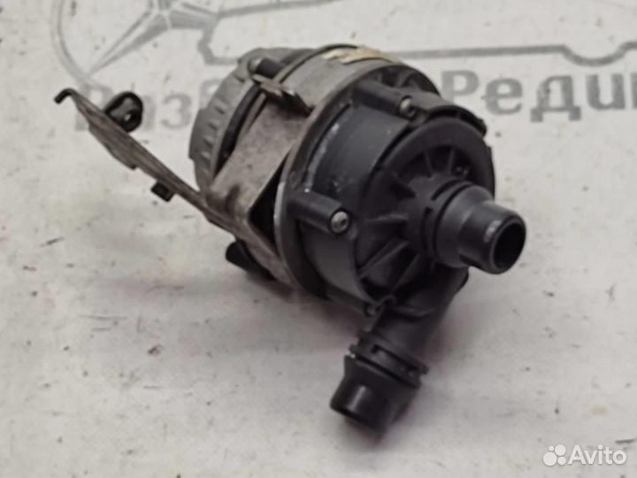 Насос циркуляционный w205 C-class 651.921 2016