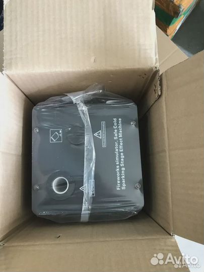 Sparkular искрящиеся фонтаны