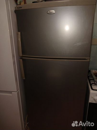 Холодильник whirlpool