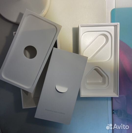 Коробка от iPhone 5 S