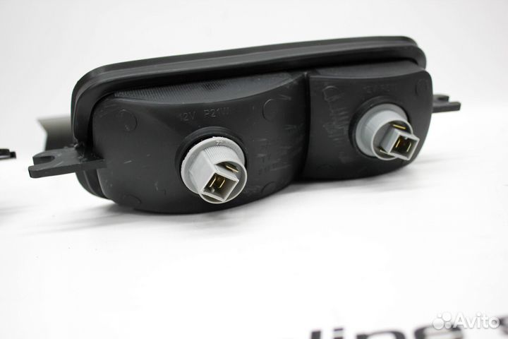 Надфарники Niva 2121 4х4 Белые